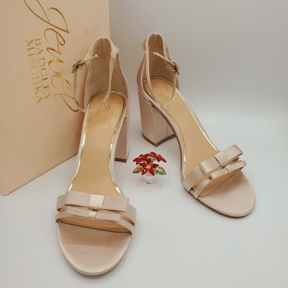 Badgley Mischka Jewel Rio heels NIB - Picture 1 of 8